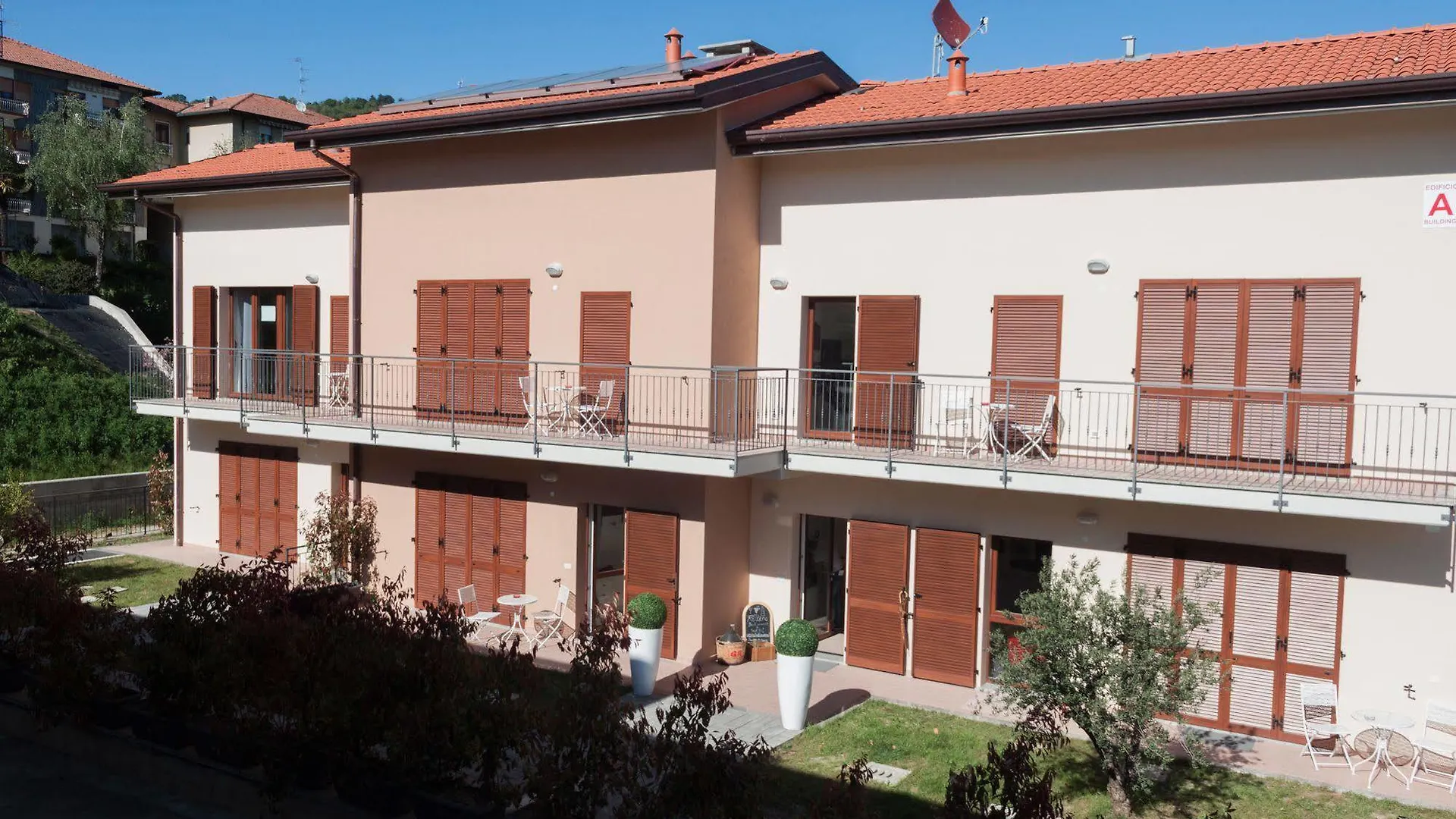 Hotel Rossovino Como Italy